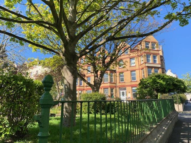 Arrandale House Hotel Douglas Exterior photo